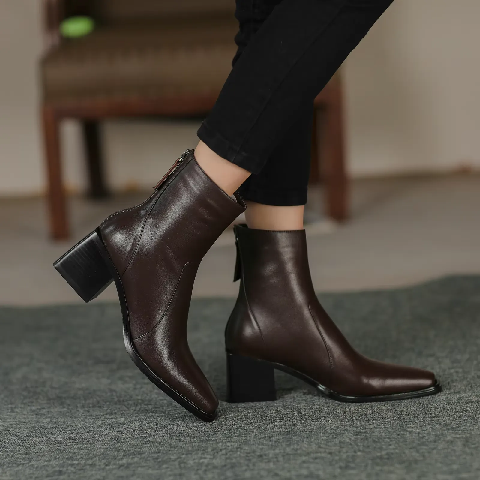 USS Shoes Evelyn Women's Square Toe Ankle Boots