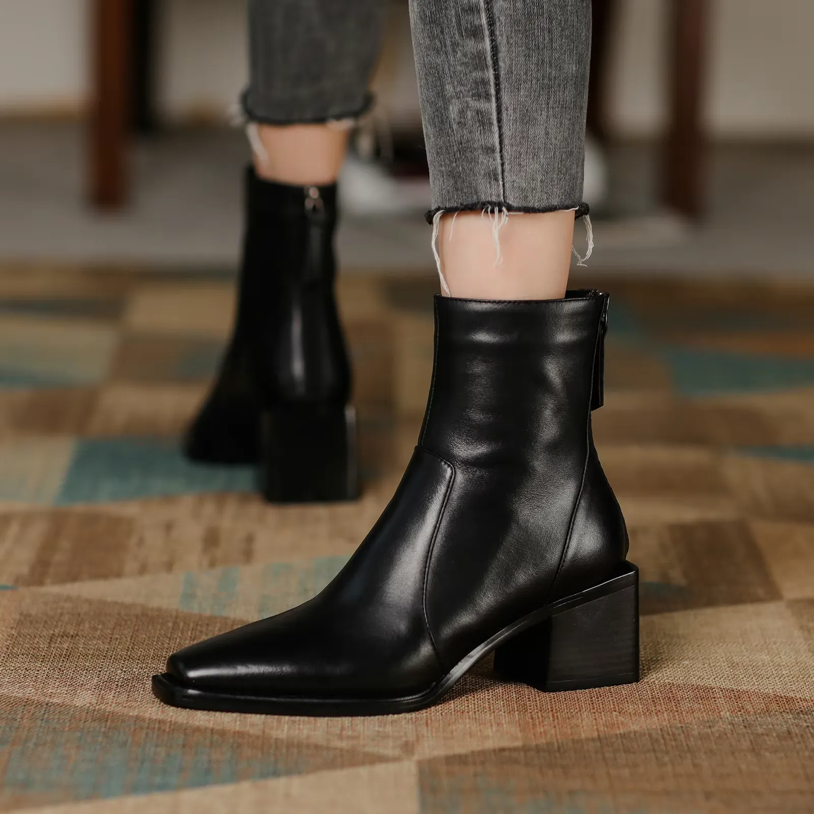 USS Shoes Evelyn Women's Square Toe Ankle Boots